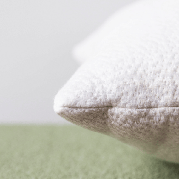 Medium Loft Pillow with Bamboo Jersey Cover Pure Zone