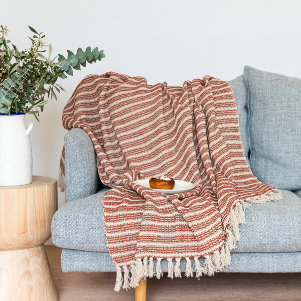 Luca Cotton Throw Rust – Pure Zone