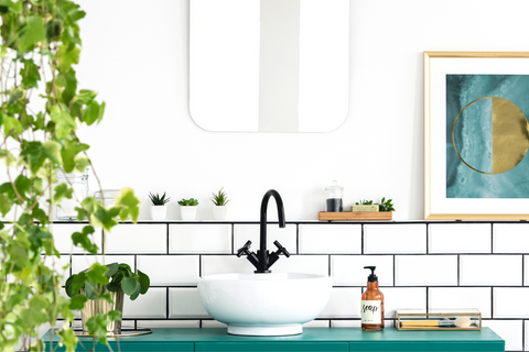 Spring Cleaning - 5 Easy Ways To Keep Your Bathroom Feeling Fresh Long Into The Summer