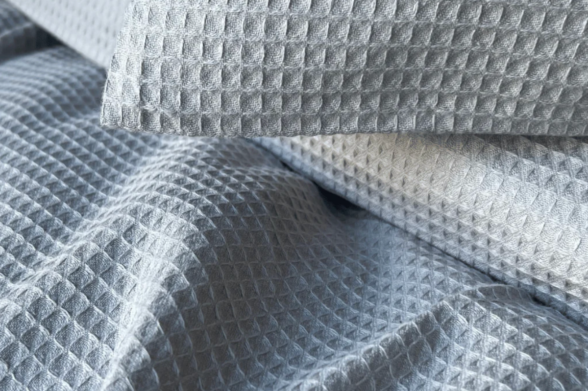 Beyond Thread Count: Navigating Bamboo and Cotton Bedlinen: Answering all your questions about Bamboo versus Cotton