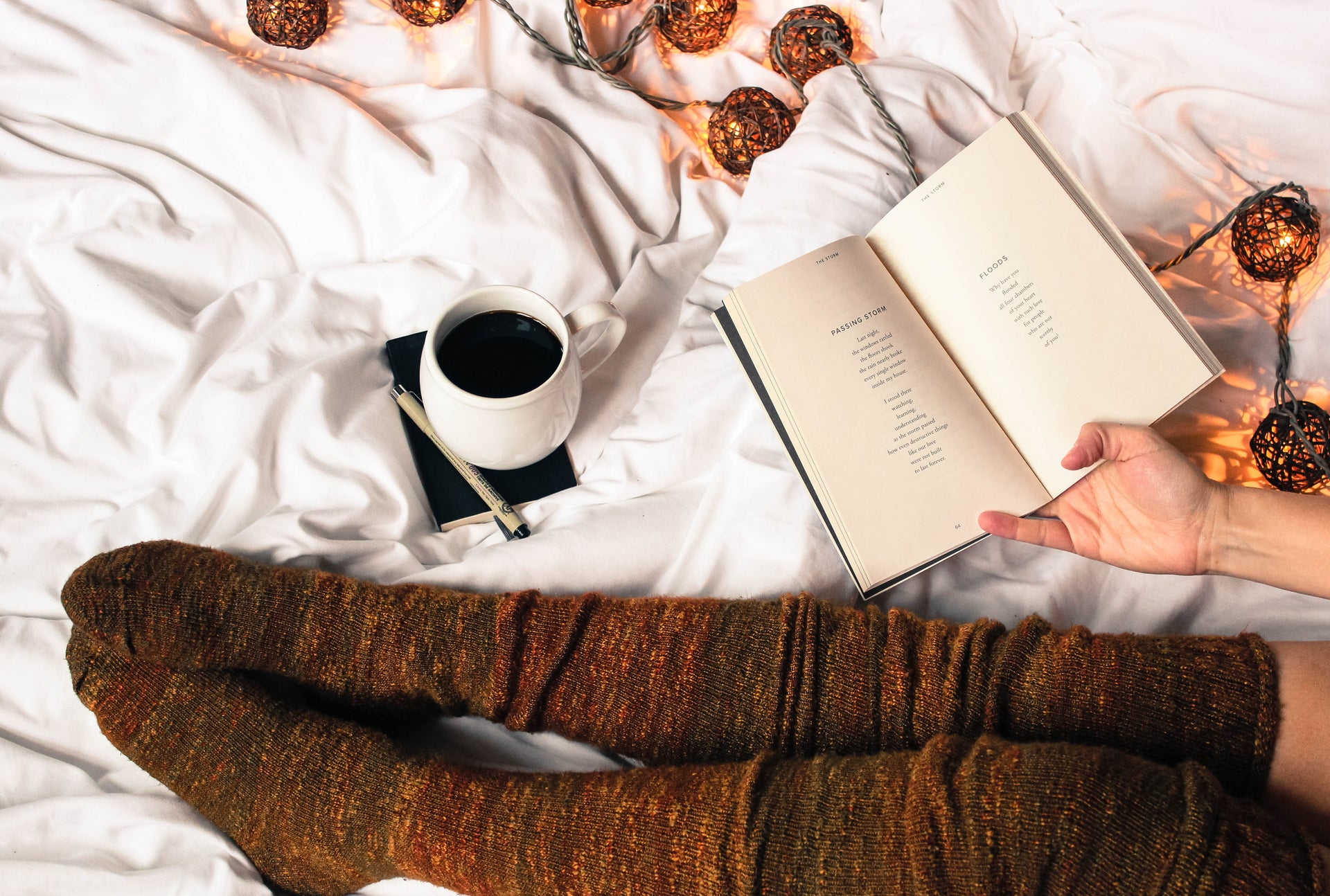 It’s Cold Outside: 9  Easy Ways to Turn Your Bedroom Into A Cosy Haven This Winter