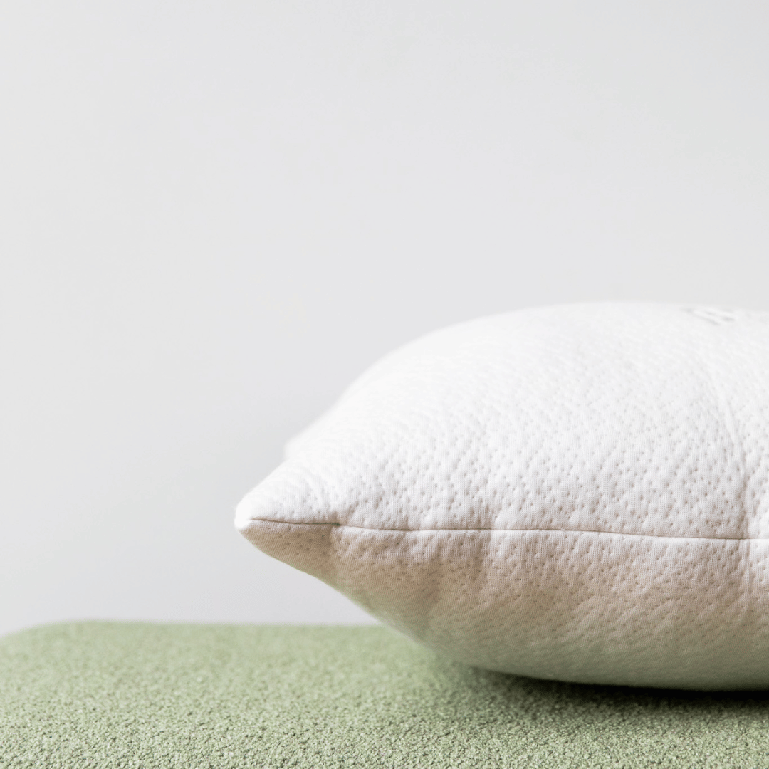 Medium Loft Pillow with Bamboo Jersey Cover Pure Zone