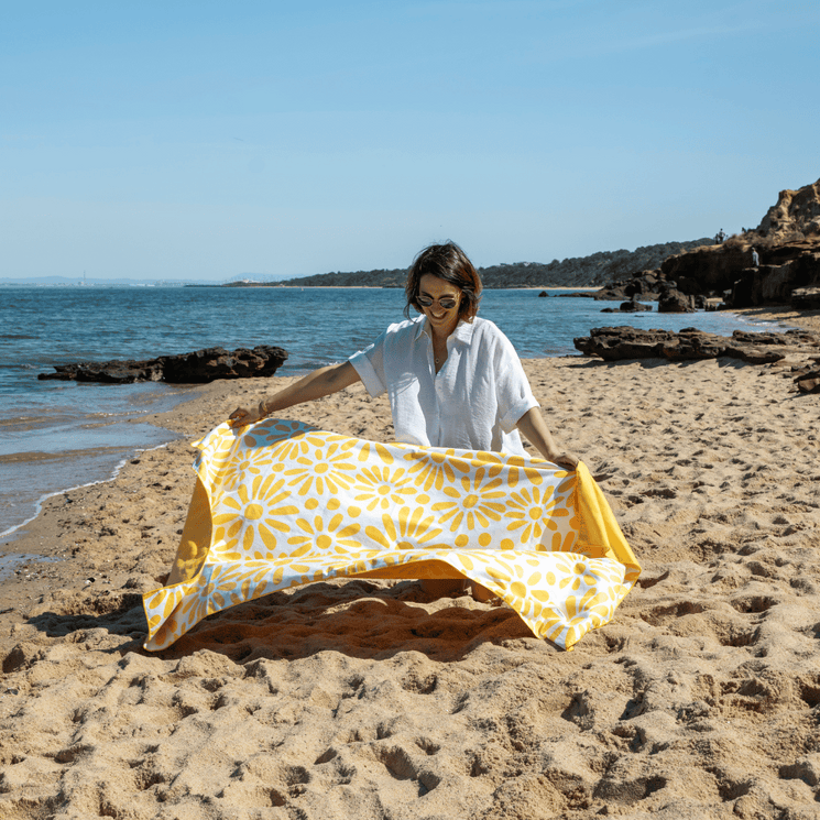 Large Sand Free Beach Towel Daisy Pure Zone