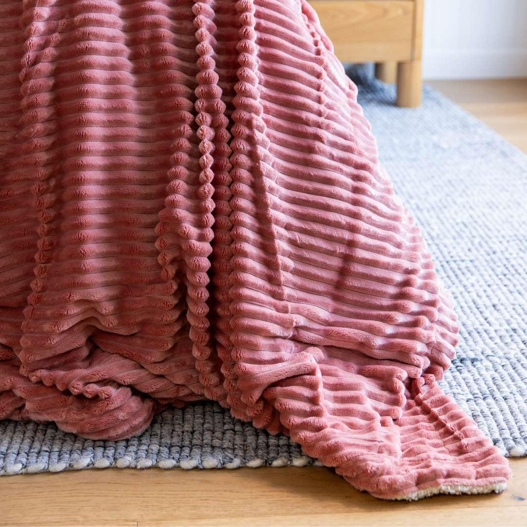 Teddy Fleece Blanket Rose โ Pure Zone