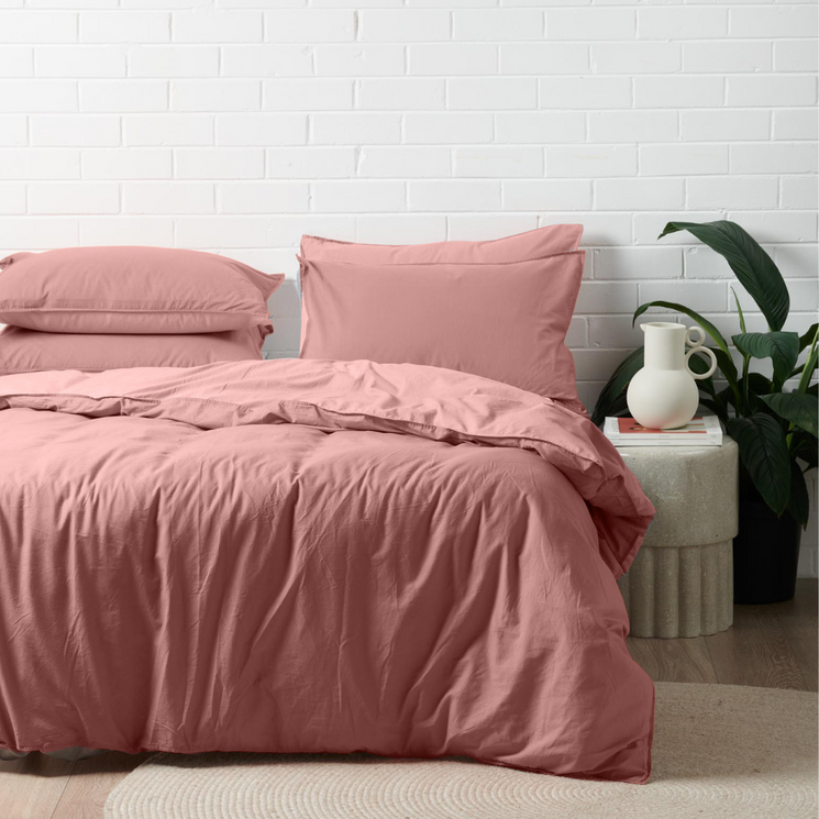 Dark pink clearance quilt